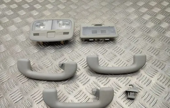 Suzuki Vitara (LY) A set of handles for the ceiling 3621060P0