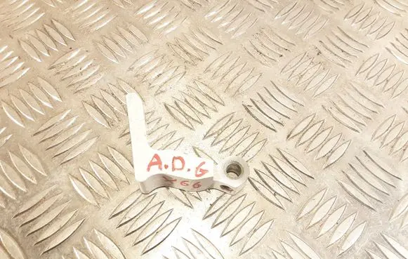Volvo XC40 Rear door lower hinge 31424590