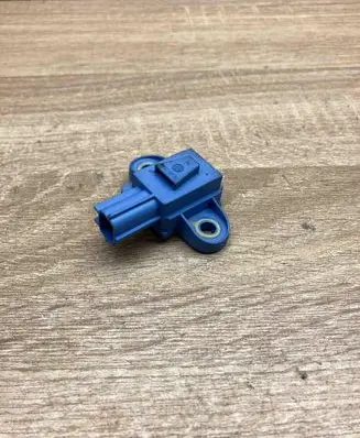 Volkswagen Golf V Airbag deployment crash/impact sensor 1K0955557A