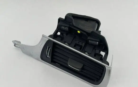 Audi A6 S6 C7 4G Dashboard side air vent grill/cover trim 4G2820902