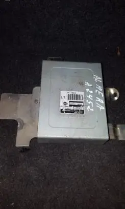 Nissan Almera Engine control unit/module 237101n006 mecn213
