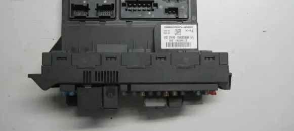 Mercedes-Benz E W211 Fuse module 2115457001