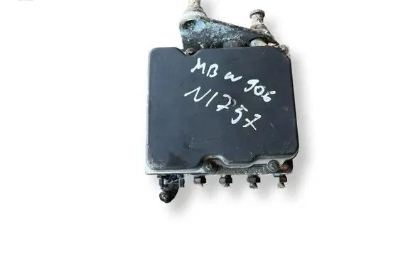 Mercedes-Benz Sprinter W906 ABS Pump 0265951108 A0014467989