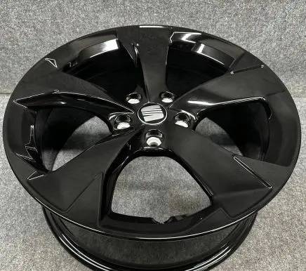 Seat Leon IV R18 alloy rim 5FA601025H