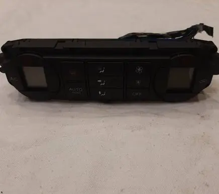 Ford Focus Climate control unit 3M5T18C612AE 0259A
