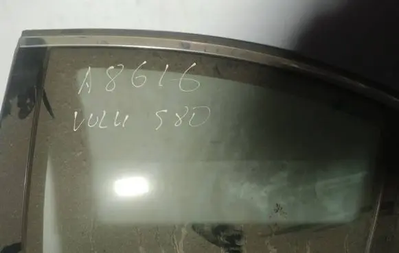 Volvo S80 Rear door window glass as2