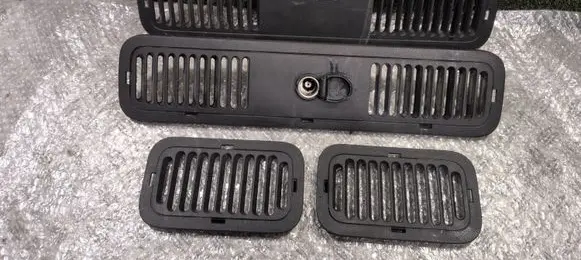 Renault Master III Rear air vent grill 769392825R 769394158R 769389678R