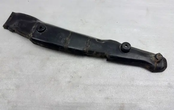 Audi A5 Fender end trim 8W6821112