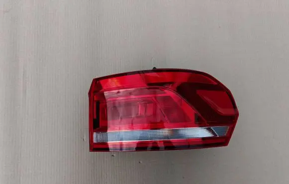 Volkswagen Touran III Rear/tail lights 5TA945096A L90084784