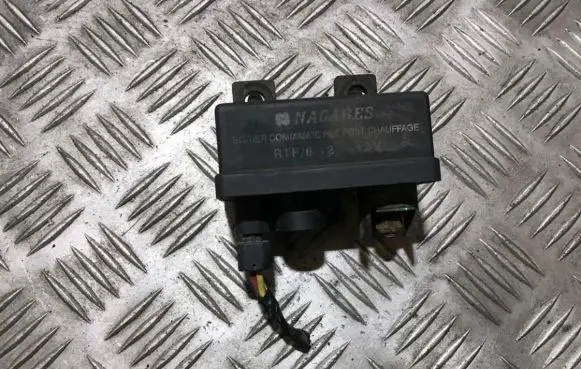 Renault Scenic I Glow plug pre-heat relay 7700107794