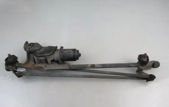 Subaru Legacy Front wiper linkage 