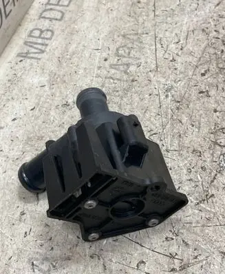 Porsche Macan (95B) Electric auxiliary coolant/water pump 8K0819147A