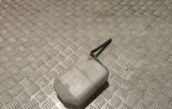 Suzuki Grand Vitara II Fuel expansion tank 