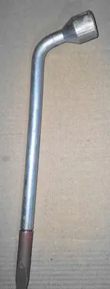 Volvo S60 Wheel nut wrench 