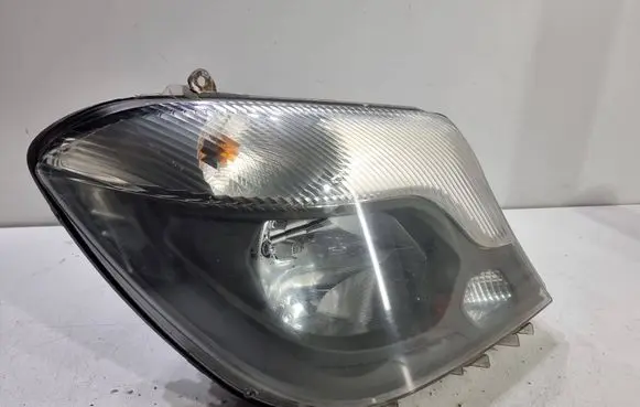 Mercedes-Benz Sprinter W906 Headlight/headlamp A9068202661 1EJ01103004