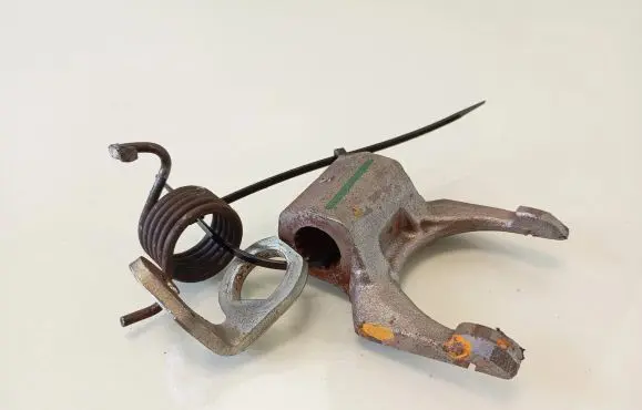 Toyota Aygo AB10 Clutch release arm fork 