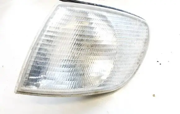 Volkswagen Caddy Front indicator light 185266b