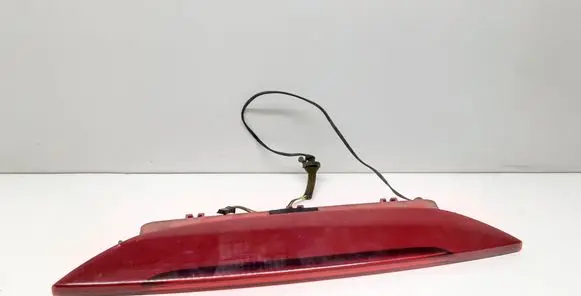 Volvo V60 Third/center stoplight