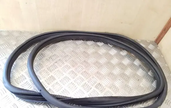 Mercedes-Benz A W169 Rear door rubber seal (on body) A1696920176