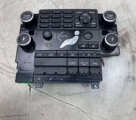 Volvo V70 Climate control unit 30774366 07W37E02 MC372200306
