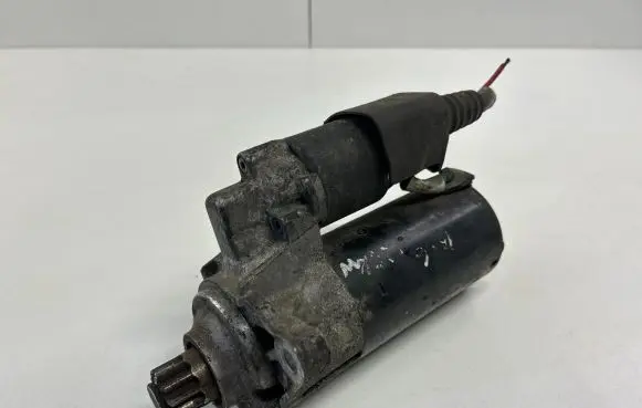 Volkswagen PASSAT B6 Starter motor