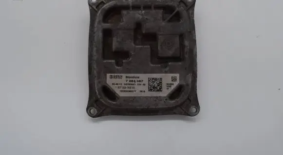 BMW 3 E90 E91 Headlight ballast module Xenon 7263087 10EEG090277 130732930300