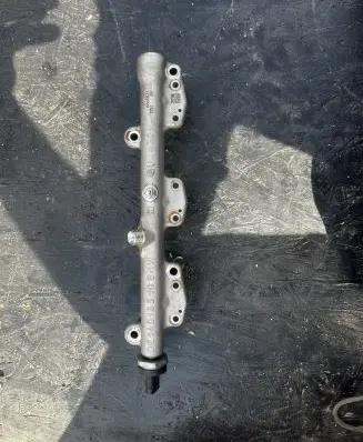 BMW X4M F98 Fuel main line pipe 8665631