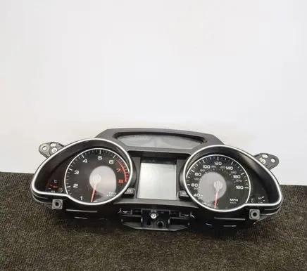Audi A5 8T 8F Speedometer (instrument cluster) 8T0920951