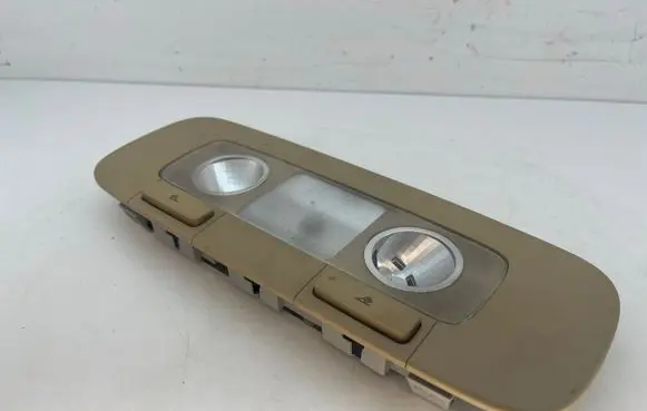 Volkswagen PASSAT B6 Front seat light 3C0947291C