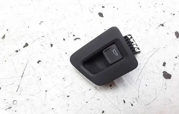 Volkswagen PASSAT B8 Tailgate opening switch 3G2867426 3G0959831
