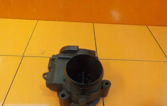 BMW 1 F20 F21 Throttle body valve V862418980 A2C38050800