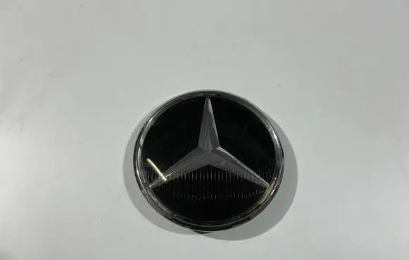 Mercedes-Benz GLS X167 Manufacturer badge logo/emblem A0008880500 B009616