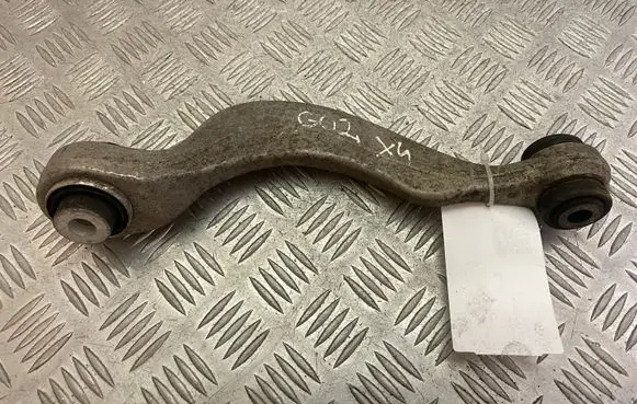 Rear control arm