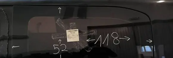 Toyota Proace Side middle window/glass 