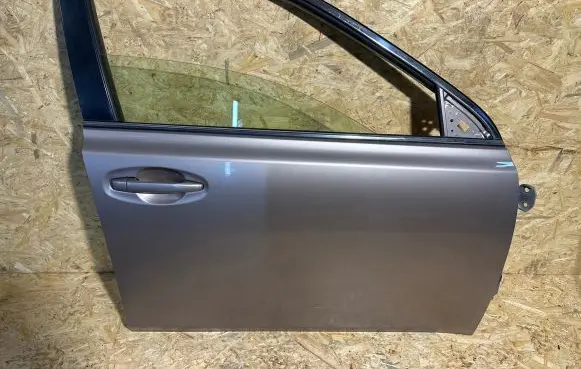 Subaru Outback Front door
