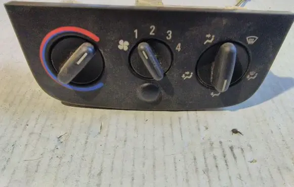 Opel Combo C Climate control unit 1109TZCVCD