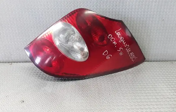 Renault Laguna II Rear/tail lights 8200002472