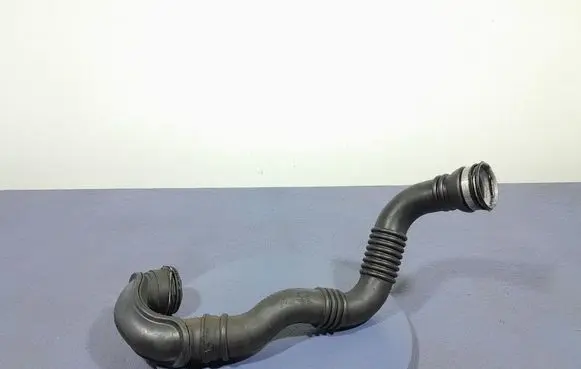 Opel Astra J Air intake hose/pipe 13265281