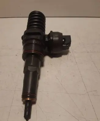 Fuel injector