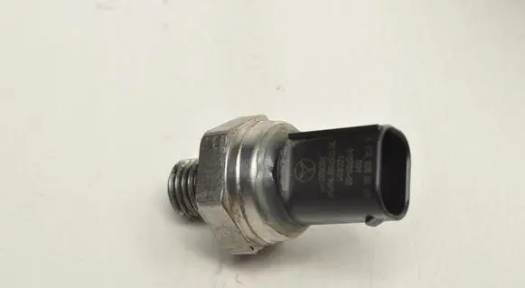 Mercedes-Benz E W213 Exhaust pressure sensor A0009050308