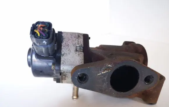 Nissan Navara D23 EGR valve