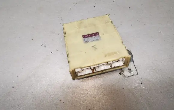 Toyota Avensis Verso Other control units/modules 8865044210 0771005520