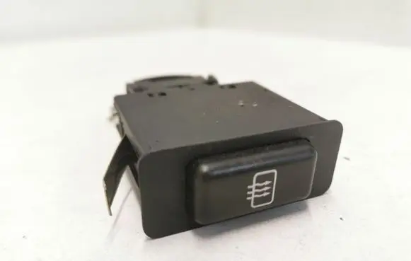 BMW 5 E34 Windscreen/window heater switch 1384480