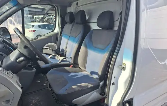 Renault Trafic II (X83) Front driver seat TAFICFOTELKIEROWCA