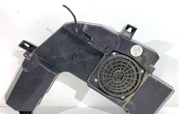 Audi A4 S4 B7 8E 8H Subwoofer speaker 8E9035382D