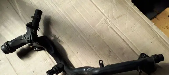 Audi Q5 SQ5 Engine coolant pipe/hose 06E121045AK
