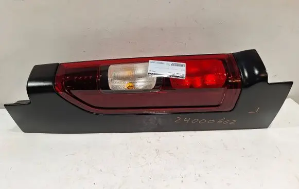 Renault Trafic III (X82) Rear/tail lights 265A63253R