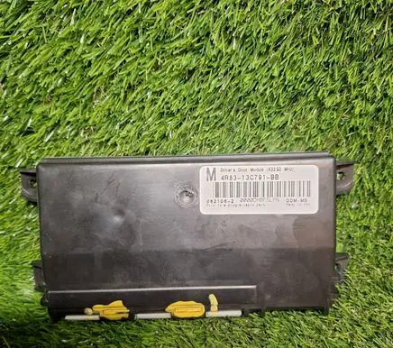 Jaguar S-Type Door control unit/module 4R8313C791BB 0621062 0000DMBFSLPU