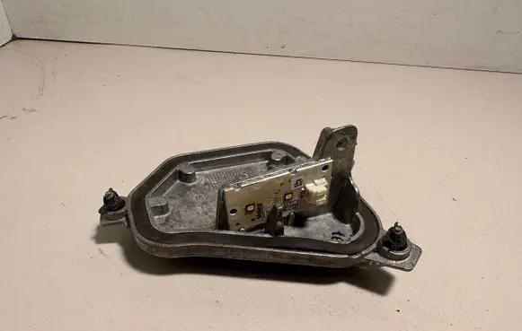 BMW X1 F48 F49 LED ballast control module 90068144