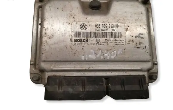 Peugeot 307 Engine control unit/module 038906012HP 1039S01942 0281011320